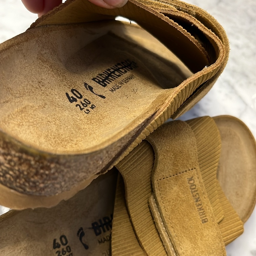 Birkenstock Kyoto Suede Embossed Sandal Size 9 NWT - Picture 12 of 13